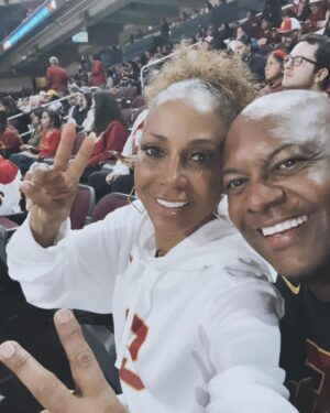 Holly Robinson Peete Instagram - Soooo Funnn! Congratulations @uscwbb!!! #SweetSixteenBound ✌🏾❤️💛🏀 #marchmadness #FightOn #uscwomensbasketball