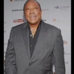 Holly Robinson Peete Instagram - Happy birthday, Q!!! @quincyjones 🙏🏾💎🩷🩷🩷🩷