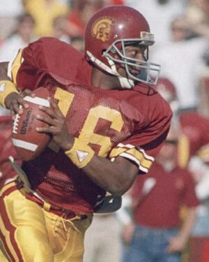 Holly Robinson Peete Instagram - That’s My Pisces Quarterback! Happy Birthday, Hun!! 🎂🎆🎶🏈
All my Love and Devotion is yours always and FO’ EVA! 
Till the RIMS fall off🤣 This 30 plus year journey with you has been a Godsend every last moment. ALL of it. Thank you for continuing to evolve and grow even though you’re an old dog🤣 Most of all thank you for your patience and unconditional love for me and your family—-You are loved and appreciated!! 🎂🎂🎂🎉🎉🎉💕💕💕🙏🏾🙏🏾🙏🏾 @rodneypeete9 #happybirthday #rodneypeete #pisces #piscesseason