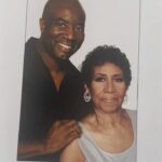 Holly Robinson Peete Instagram - So proud of my dear friend and photographer extraordinaire @matthewjordansmith and his new photography book #ArethaCool! 👏🏾👏🏾👏🏾👏🏾📕❤️‍🔥Matthew gracefully and brilliantly documented the last decade of the Iconic life of the #QueenOfSoul #ArethaFranklin! It’s a breathtaking work! This is going to be my go to gift for #MothersDay and Christmas this year! Bravo , Buddy!! We miss you, Aretha!🙏🏾👸🏽🎶