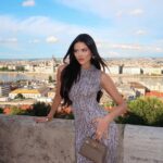 Holly Scarfone Instagram – Budapest from Day to night

⭐️ 

What an amazing country filled with beautiful people. From opulent architecture to decadent food, my trip was embellished with kind people, top service, and hospitality. Thank you so much Hungary. I can’t wait to come back.

@visithungary #ad