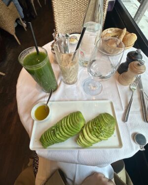 Holly Scarfone Instagram - life is suite