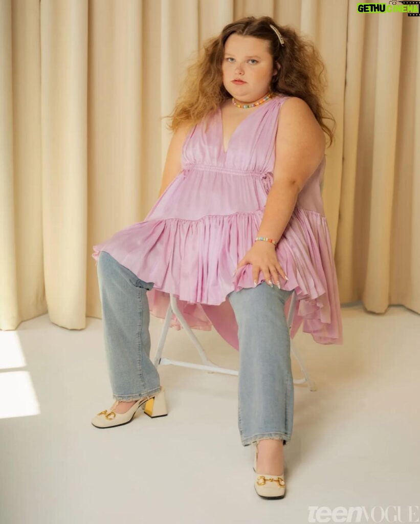 Honey Boo Boo Instagram - OMGG !! I’m soo excited to finally tell everyone that I'm on teen Vogue 💗! this is a dream come true, never in million years would I've thought I was gonna be on teen vouge but look at me now 🥰! I'm so thankful & grateful for this opportunity 💗!! @teenvogue