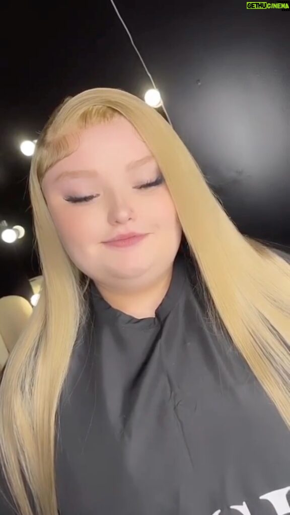 Honey Boo Boo Instagram - just WAIT for the pictures 🤩 wig 💇🏼‍♀️ @stizzygii install 💆🏼‍♀️ @tiasiaslays_ lashes 💄 @lashedby_dannii