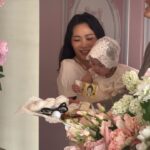 Honey J Instagram - 러브의 첫번째 생일✨🎂 우리 러브는 무엇을 잡았을까요?🙄 더 많은 러브 사진은 추후에 러브 계정으로 업로드 할게요 이름처럼 사랑 나눌 줄 아는, 사랑이 많은 아이로 잘 키울게요❤️ 많은 사랑 주셔서 감사합니다🙇🏻‍♀️
