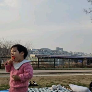 Hong Hyun-hee Instagram - 입맛없을땐 한강을 가보아요💯