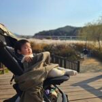 Hong Hyun-hee Instagram - 이쓴씨랑 함께한거같기도 하고 , 아닌거같기도한 #가족여행 역시 이쓴씨는 썬글이 참 잘어울...앗 ㅋㅋㅋㅋㅋㅋㅋㅋㅋ