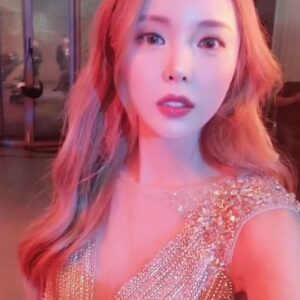 Hong Jin-young Instagram - 모두들 건강 잘챙기셔요🙏