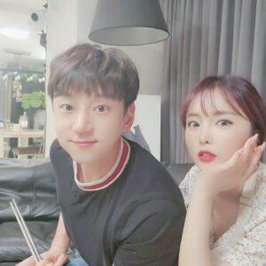 Hong Jin-young Instagram - 내가 인간적으로 넘좋아하는 남자사람 오빠들☺ 셋의 합이 너무 찰떡ㅋ