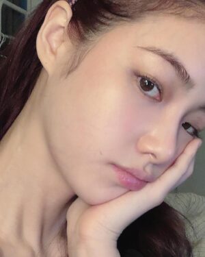 Hong Su-zu Instagram - 👧🏻
