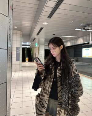 Hong Su-zu Instagram - ☁️