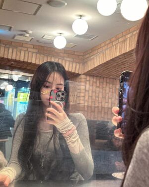 Hong Su-zu Instagram - 💦