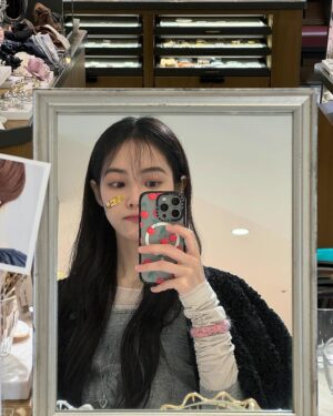 Hong Su-zu Instagram - 💦