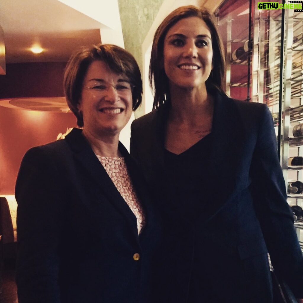 Hope Solo Instagram - As the Democratic field narrows, I’ve been incredibly inspired by the progressive leaders of this country. Thank you so much @amyklobuchar for continuing to fight for women and equal pay!