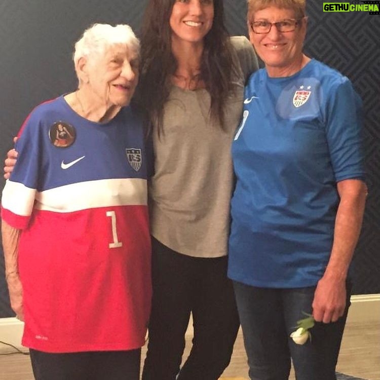 Hope Solo Instagram - You can have many different mentors in life. Or you may be lucky to have only one. I had mentors that came and went at different stages in my life. Their lessons helped to shape me and never will be forgotten. None have been more impactful in my life then my mom and my Grandma. They each represent love, acceptance, and were strong women that didn’t fit into the categories society wanted them to, long before it was celebrated the way it is today. Both captained a boat, my mother was a black belt in karate and my Grandmother a speed skater when girls weren’t allowed to skate. They taught me to see myself as equal regardless of gender. They never backed down. 💛 Mentors are so crucial and that’s why I joined Mentorcam, to provide mentorship to others. I’ve been loving all the questions I’ve been getting and connecting with everyone brings me so much joy. Head over to @mentor.cam to learn more.