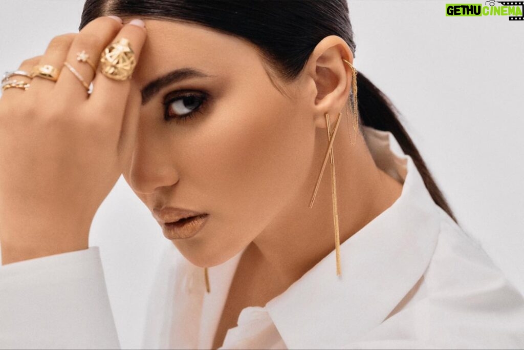 Huda ElEtrreby Instagram - @cartier @goldera_eg