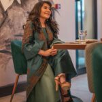 Huda Husain Instagram - @zoogha شكرا لارقى اتلييه في الكويت 💫..💫💫 سحبوا الشاشه