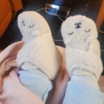 Hwang Jung-eum Instagram – 아기발보고힐링….감기조심하세여😛