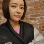 Hwang Jung-eum Instagram – 요즘감기걸린라희…너므아파서골골
하나도안아파보이는게신기한내얼굴👩 신기해서올려봄🤣🤣🤣
이번감기너므쎄여. 다들따뜻하게입구댕기세유💕
#변장술#기술덕분인가#나래의기술