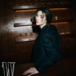Hyunjin Instagram - @kilianparis @wkorea 🖤