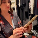 Idina Menzel Instagram - Part 1: What’s everyone wearing tonight?? 👑 #Beast #DramaQueen