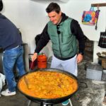 Iker Casillas Instagram - Cómo me gusta hacer paellas! 🥘 #felizfindesemana✌ #loruralmolamazo