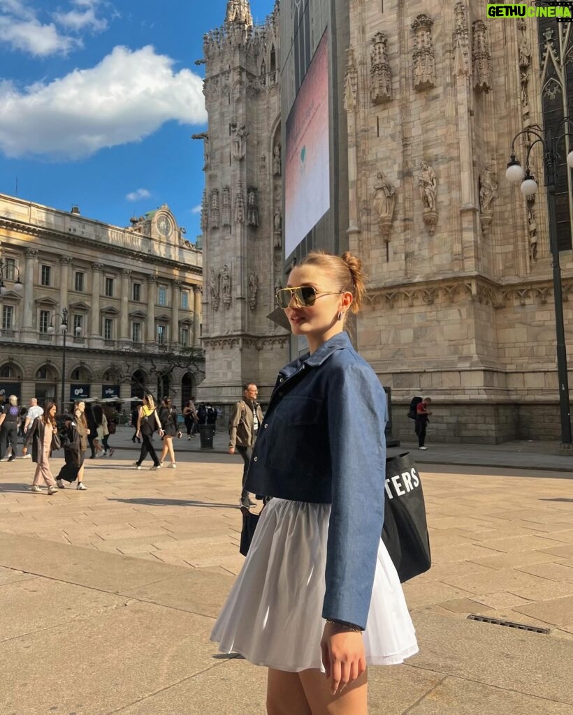 Ilayda Akdoğan Instagram - 24 hrs in Milan