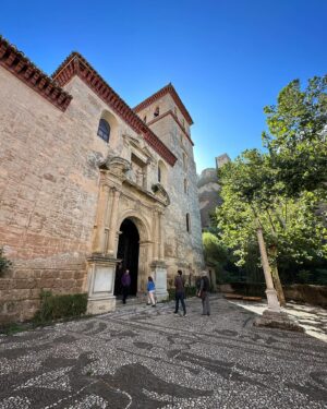 Ilean Almaguer Instagram - Otro carrete de la hermosa #granada #spain ✨💕