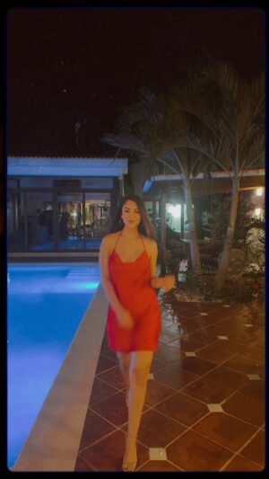 Ilean Almaguer Instagram - Walking into the first week of the year. 💃🏻✨

#empowerment #trust #faith