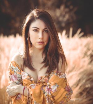 Ilean Almaguer Instagram - Hello almost Tuesday! 
Emocionada por que vienen cosas bonitas 🙏🏼💕
#blessed 

📸 @esquedachris