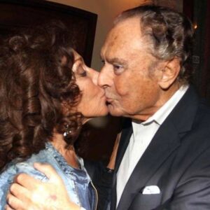 Iliana Calabró Instagram - Felicidades a este amor eterno que me regaló la vida. 
Juntos para siempre y por siempre… Gracias❤️ 
Desde un 5 de enero de  1962 a la eternidad😍😍