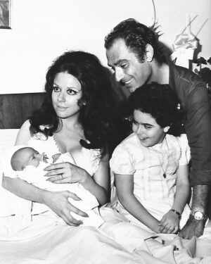 Iliana Calabró Instagram - A esta familia no le pudo haber tocado mejor PAPÁ . Gracias por tanto AM❤️R . Siempre acompañándonos y para siempre alegrando nuestros 💖