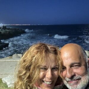 Iliana Calabró Instagram - Nuestro primer San Valentín ❤️y nuestros primeros diez 🙌meses juntos💞. @luisalbertodestefano con vos hasta el fin del 🌎, el ♾️ y más allá , continuará….😍😍