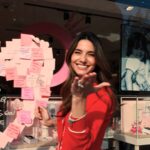 Iliana Papageorgiou Instagram – Saturday afternoon at Pandora new store, with lots of love messages, new jewelry and engraved charms 🩷⭐️🛍️
@theofficialpandora
#BeLove #MomentsWithPandora #adv