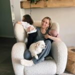 Iliza Shlesinger Instagram - Happy Mother’s Day from me and ALL of my moms. From my Mom, my step Moms and mother in laws to you and your moms!