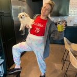 Iliza Shlesinger Instagram - Last birthday ➡️ this birthday I love each birthday for what it is! And this one… is very big. 🦧
