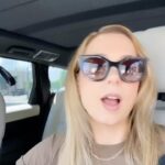 Iliza Shlesinger Instagram - We all want long hair. Don’t cancel me because I tell the truth 💇‍♀️ 🐙