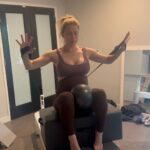 Iliza Shlesinger Instagram - 6 weeks left until I don’t get to do this for 6 more weeks. Was feeling like a giant eggplant today but I had to get the blood moving. Tian Fu remains… included and unfazed. @balanced_body