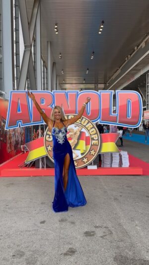 Ingrid Grudke Instagram - Y llego el día!!! @arnoldsportsfestivaleurope  competencia en mi categoría #fitmodel  gracias por tanto cariño.  Por el apoyo de todos !!! Los adoro.  Llegar hasta acá para mi es todo un logro y muy feliz porque con solo participara acá ya me invitaron al mundial de #fitmodel en Lituania 💪🥰😍 #feliz  Gracias!! gracias 🤩 🥰 @analiagaleano_fit @gustavoazerman @augusto.chiolo @silkey.ok  @silkeymundial.ok @elizabethyelin @marcelopendola @bodysculpt.misiones @bodysculptok @litebrush @viviperezv @famf_argentina @fitmodel_ifbb_official @ifbb_official