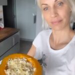 Ingrid Grudke Instagram - Cabutia rellena Creo una de mis comidas preferidas. Es super sano y muy delicioso… Ustedes que le ponen al relleno? #ingridgrudke #mundoIN #recetas