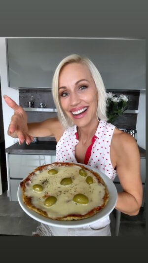 Ingrid Grudke Instagram - PIZZA DE PAPA LA RECETA VIRAL
En el día internacional de la pizza no podía dejar de hacerla!!!

Escriban en comentarios LA HICE los que ya la hicieron… los leo 👇🏻🍕🥔

#pizza #diainternacionaldelapizza