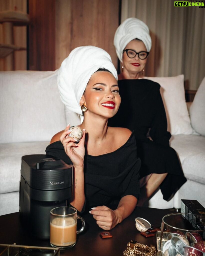 Inna Instagram - My mom is a QUEEN, she should be treated with love, respect and good coffee @nespresso ! Happy Mother's Day, beautiful woman! I love you! #ad #Nespresso #VertuoPop