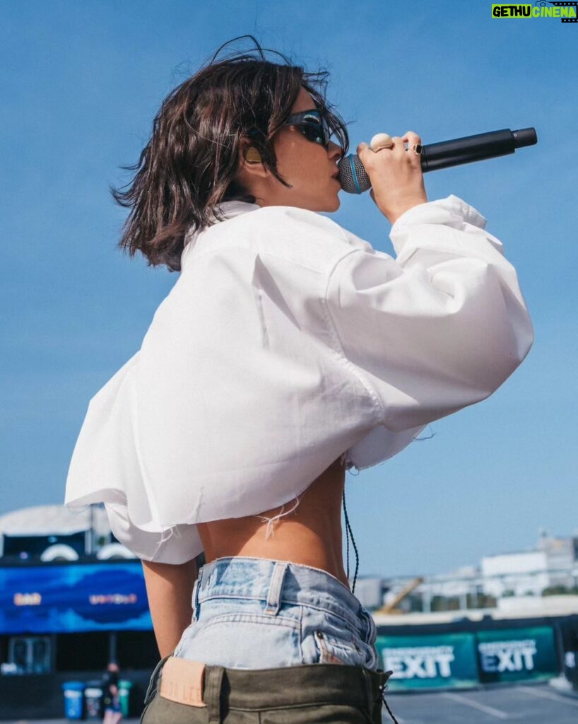 Inna Instagram - Soundcheck @untoldfestivaldubai 🫶🫶 See you in 1 hour ... I' m nervous 🥵