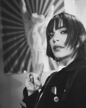 Ipek Karapinar Instagram - Rock’n roll you right🕸️