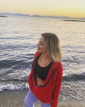 Ipek Karapinar Instagram - ☀️batırmaya geldik💄