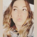 Irina Dubtsova Instagram - Как заставить подростка сфоткаться или снять видео 🤦🏻‍♀️🤣 Правильно 🤣 Дать денег 🤣 Я не дала )) Вот вам результат 🤦🏻‍♀️🤣🤣🤣 @chernitsyn_official ❣️ #ненуачё