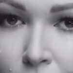 Irina Dubtsova Instagram - С праздником Великой Победы ! Гордость и благодарность будут передаваться в каждой семье из поколения в поколение. Никто не перепишет историю, не сотрёт подвиги наших героев из памяти. Это у нас в ДНК. Помним ! Гордимся ! Спасибо ! #сДнёмПобеды #9Мая #Россия 🇷🇺