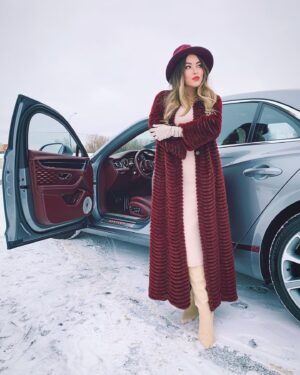 Irina Dubtsova Thumbnail - 32.5K Likes - Most Liked Instagram Photos
