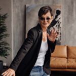 Irina Khakamada Instagram - Движение — закон вселенной и мы, являющиеся ее частью, останавливаясь, фактически начинаем двигаться назад .