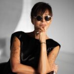 Irina Khakamada Instagram - Необходимо быть уверенным в том, что ваши потенциальные, эмоциональные, интеллектуальные и физические возможности неисчерпаемы. Вне зависимости от внешности, возраста, здоровья от рождения. Все ограничения только у вас в голове. Особенно ярко это проявляется в момент падения на дно от отчаяния. Каждый успешный селф-мейд человек, вспоминая прошлое, удивляется, как смог все это совершить и преодолеть? Как, как… От отчаяния и силы — у сильных. А сильным может стать каждый при условии, что любит жизнь и готов падать и вставать ради собственного процветания.